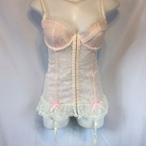 Victoria's secret sexy little things bustier 36C